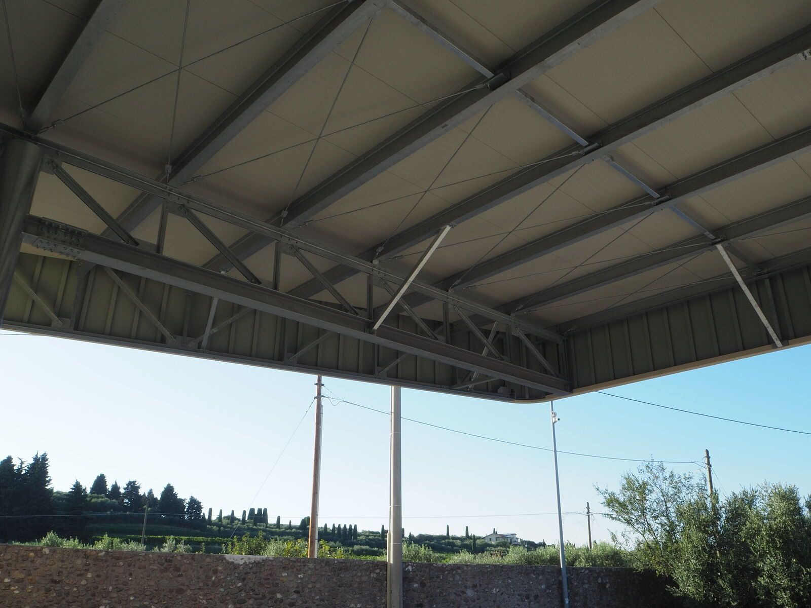 Tettoia in acciaio Effevi per Turri Oleificio (109_15.JPG)