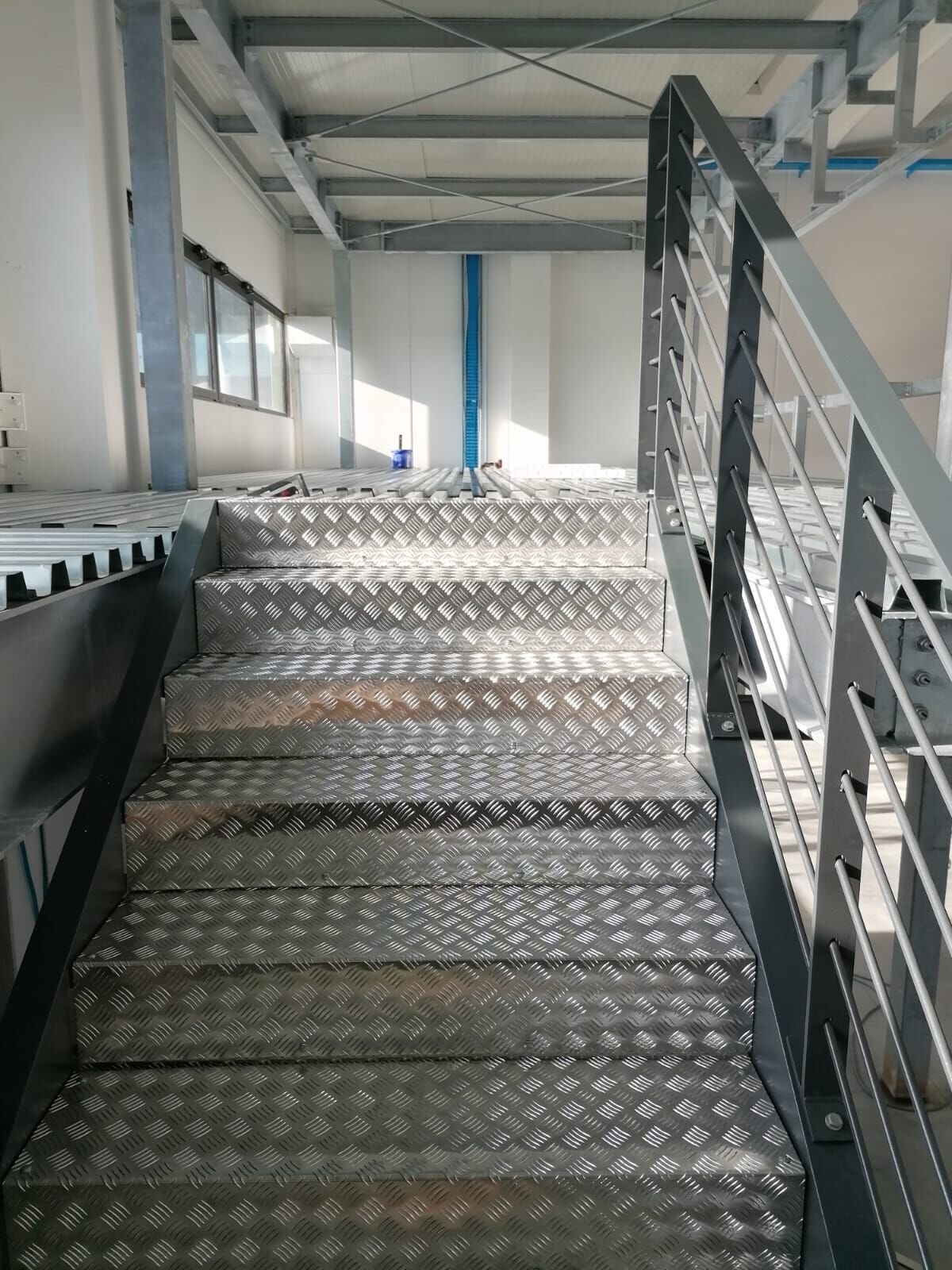 Scala di servizio architettonica Effevi per Unitec (221_08.JPG)