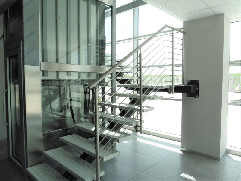 Scala di servizio architettonica Effevi per Midac