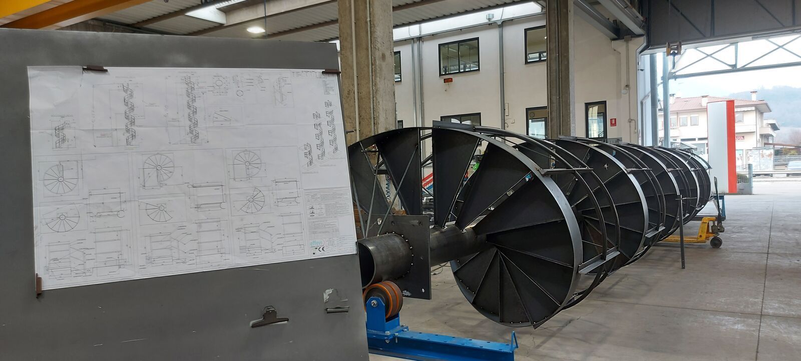 Scala di sicurezza a chiocciola Effevi per Zamperla (217_02.jpg)