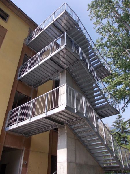 Scala di sicurezza Effevi per Caserma Del Polonio