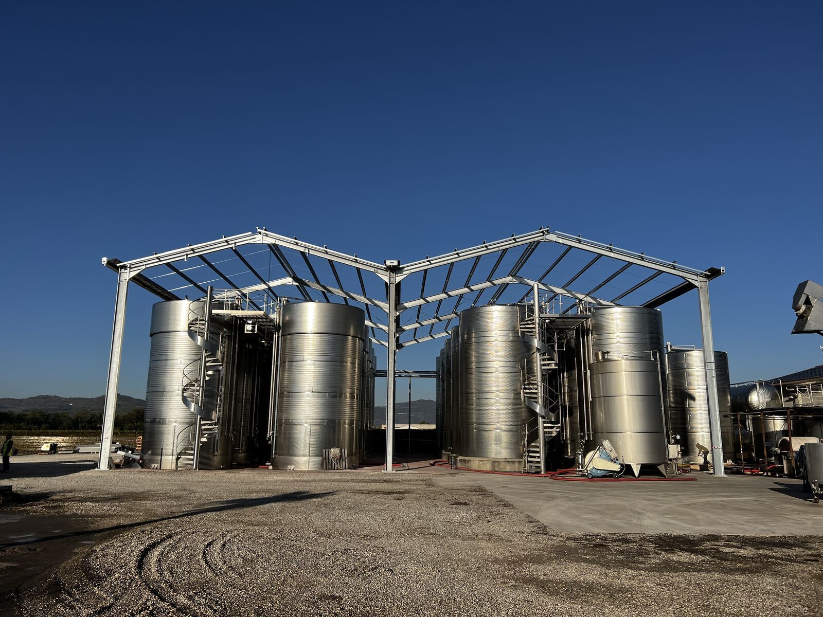 Edificio in acciaio Effevi per Ca del Sette (224_04.jpg)