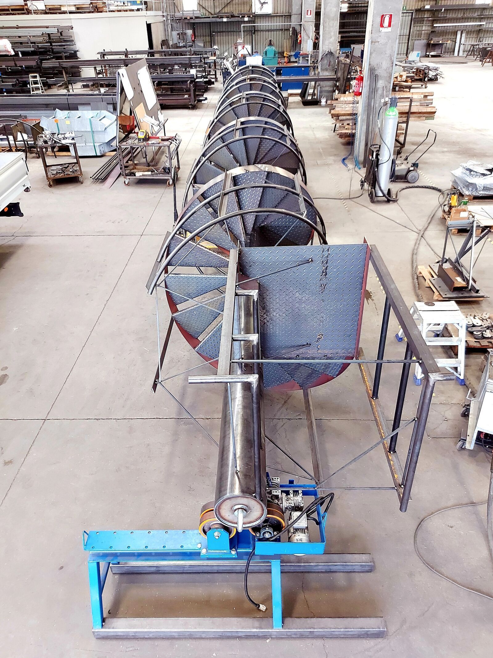 Scala di sicurezza a chiocciola Effevi per Zamperla (217_03.jpg)