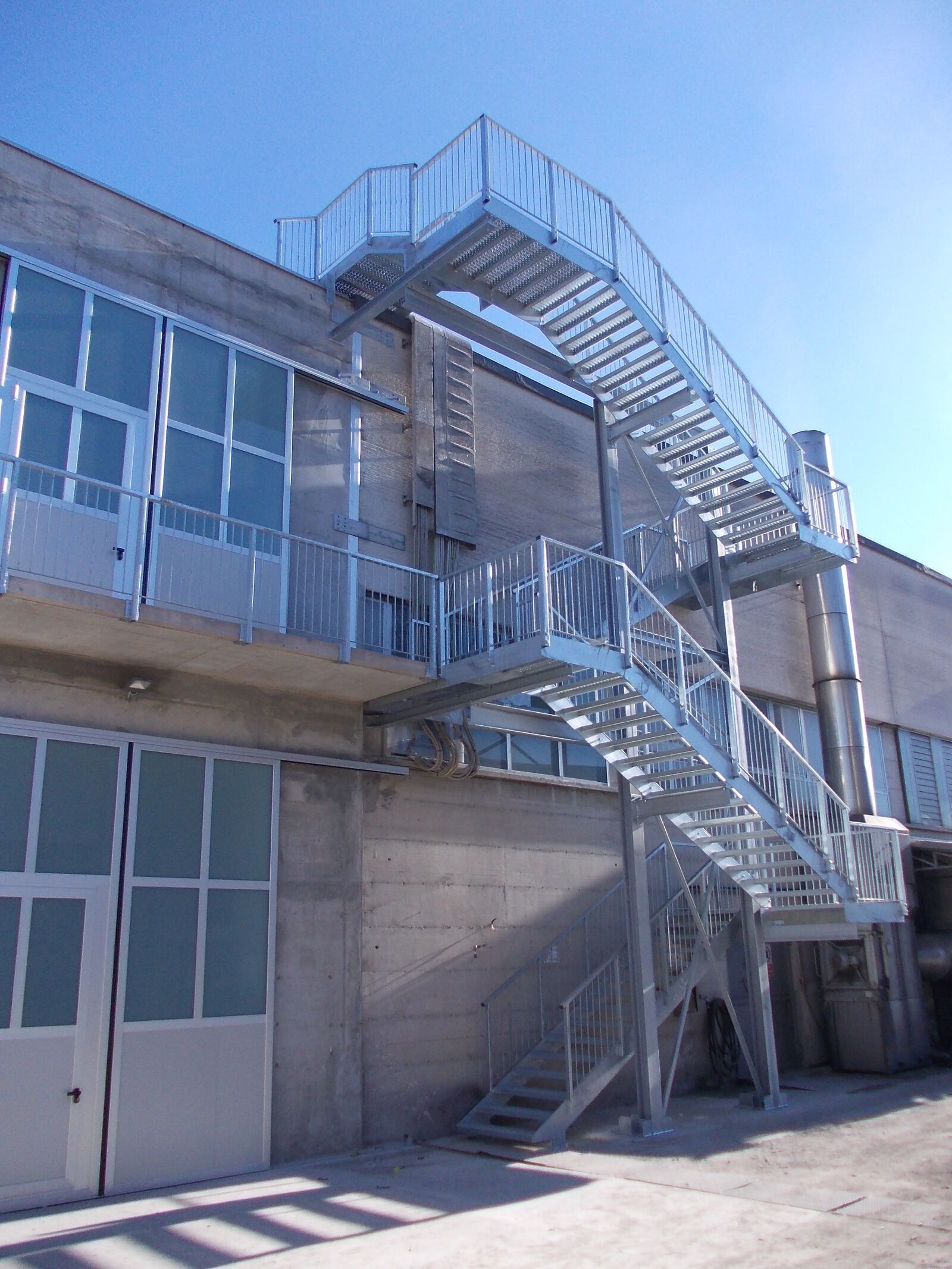 Scala di sicurezza Effevi per Conceria La Veneta (142__2.jpg)