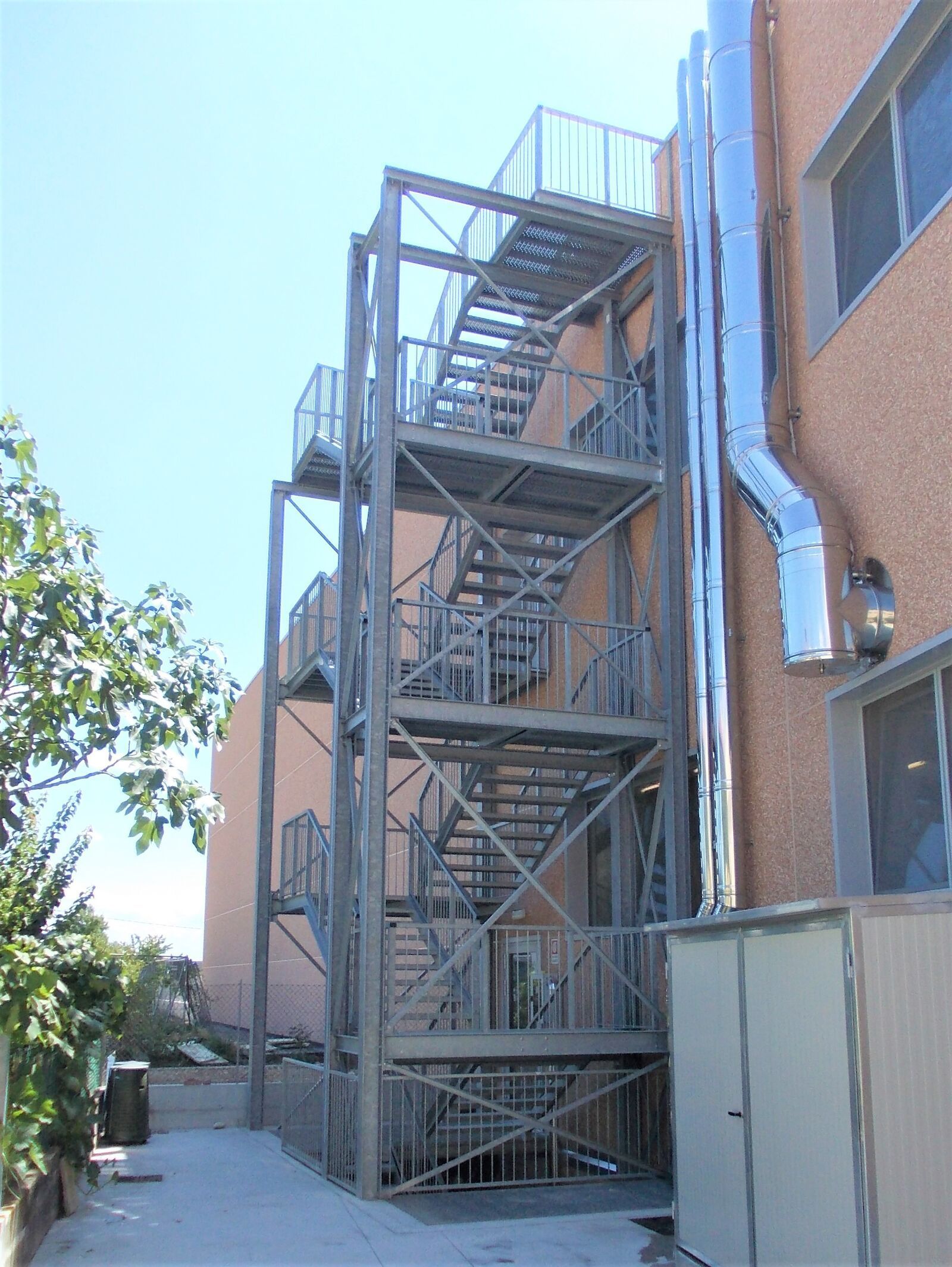 Scala di sicurezza Effevi per Mediterranea (166_02.jpg)