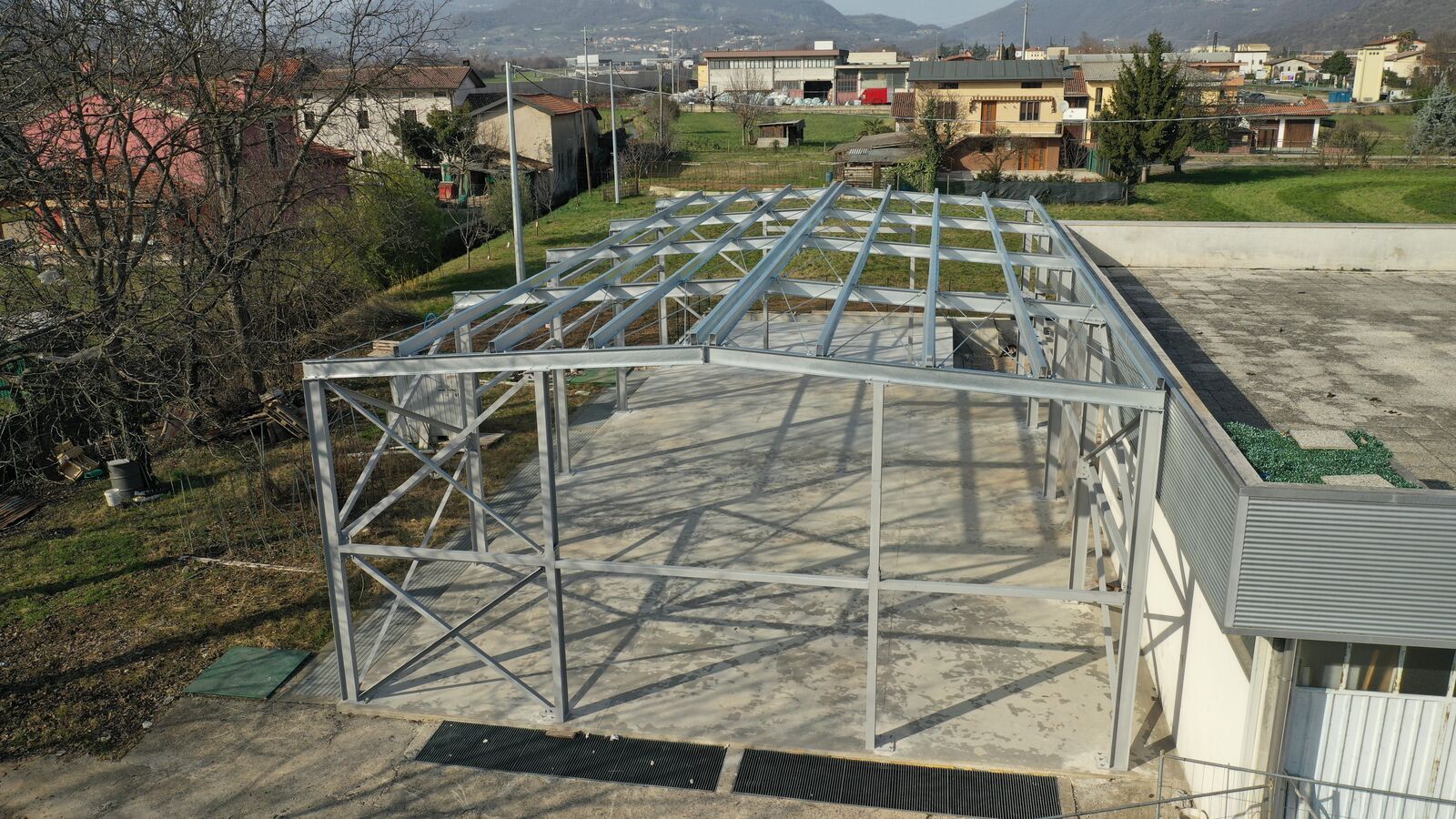 Edificio in acciaio Effevi per De Cao Arredamenti (223__10.JPG)