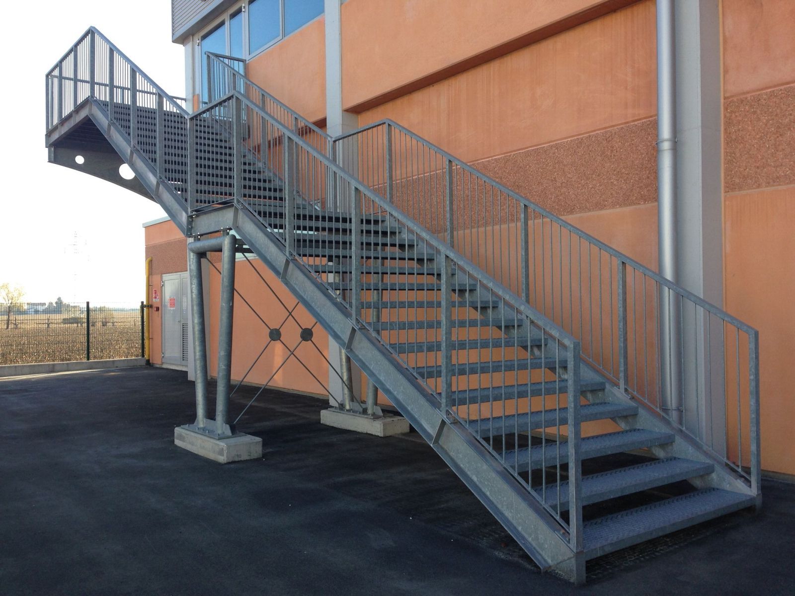 Scala di sicurezza Effevi per Palavillanova (172_03.jpg)