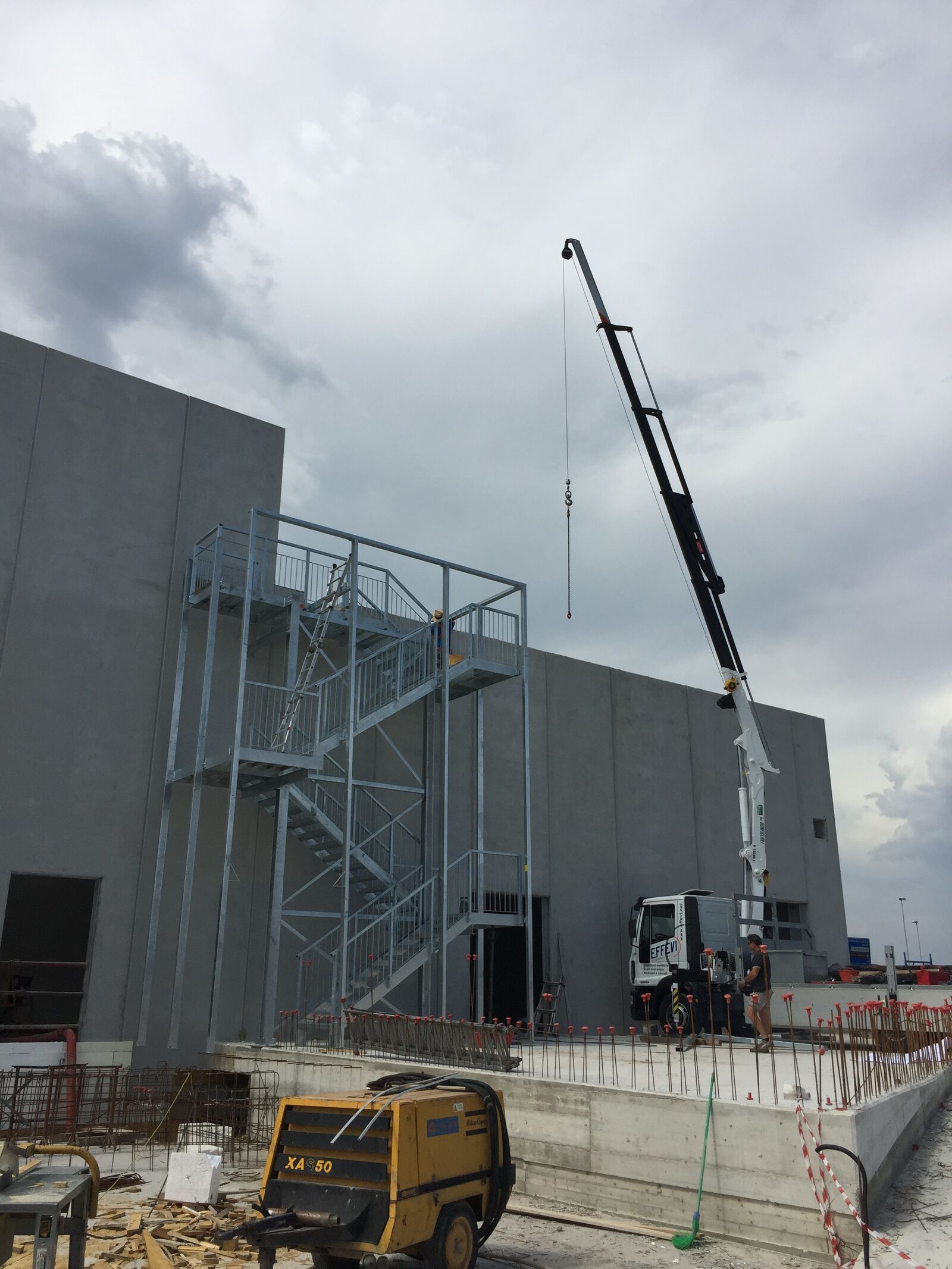 Scala di servizio industriale Effevi per Iper Rossetto (128_03.JPG)