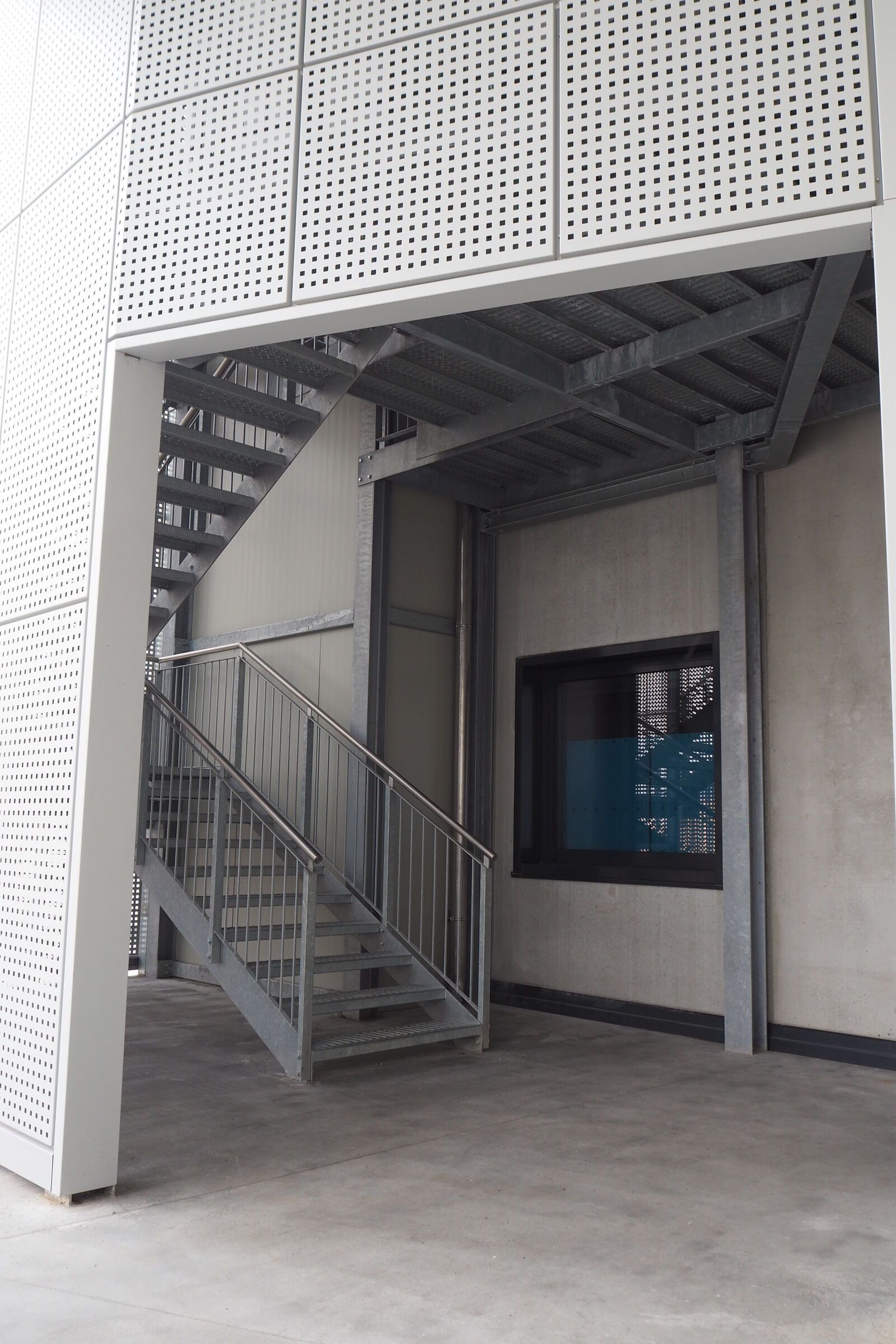 Scale di sicurezza rivestita Effevi per Amer (135__8_copy_1.JPG)