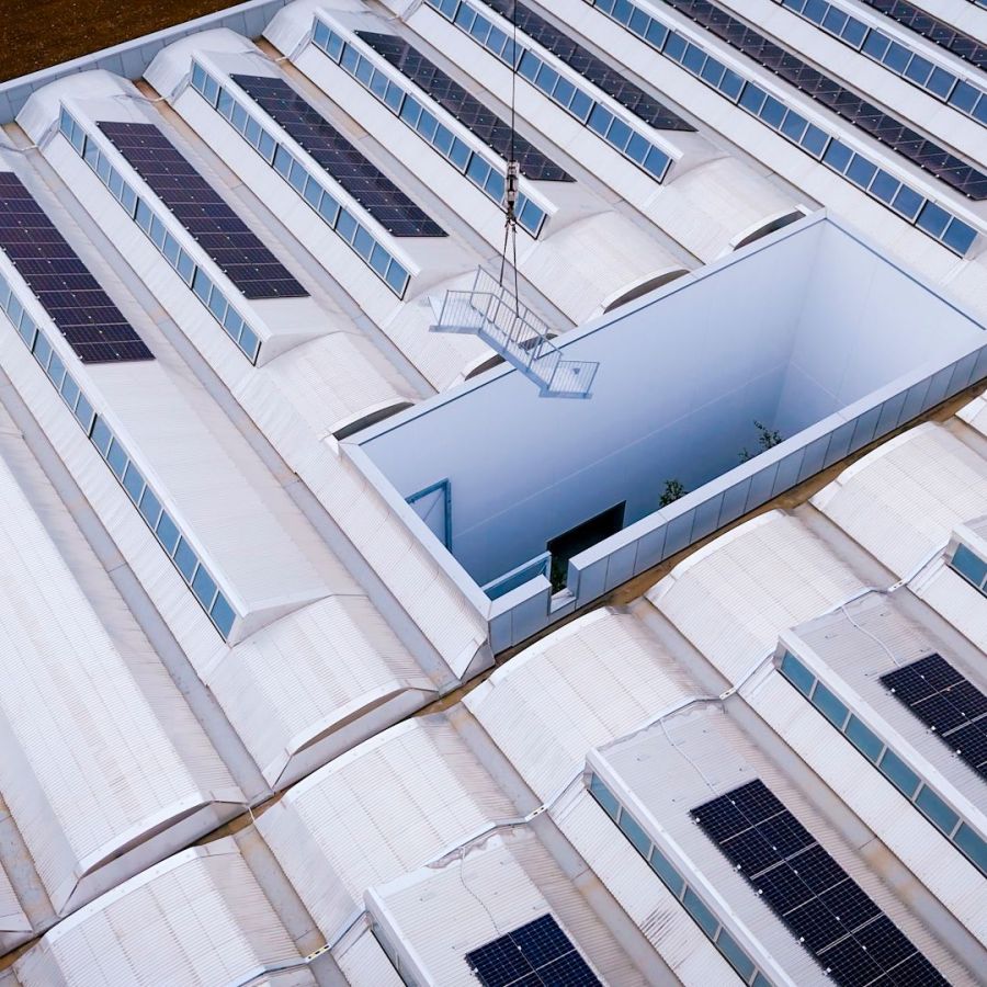 Installazione di una scala per la manutenzione dell’impianto fotovoltaico