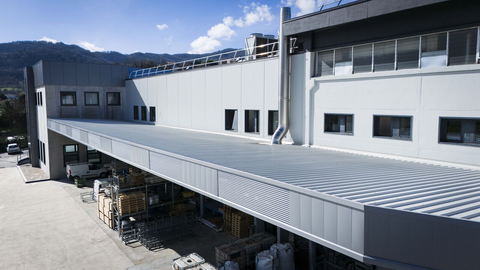 Tettoia in acciaio Effevi per SIR - Tettoia Lunga (250__19_copy_1.jpg)