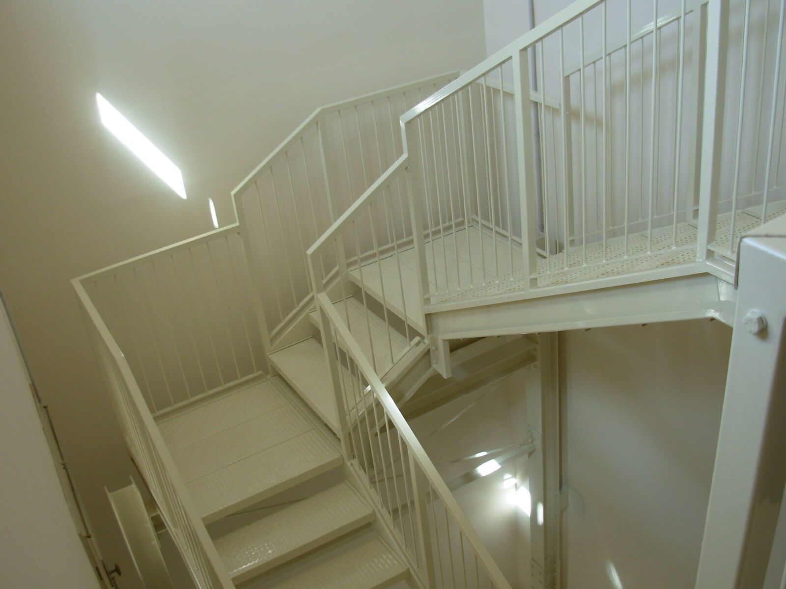 Scala di sicurezza Effevi per Palazzo Barbaran da Porto (156_04.jpg)