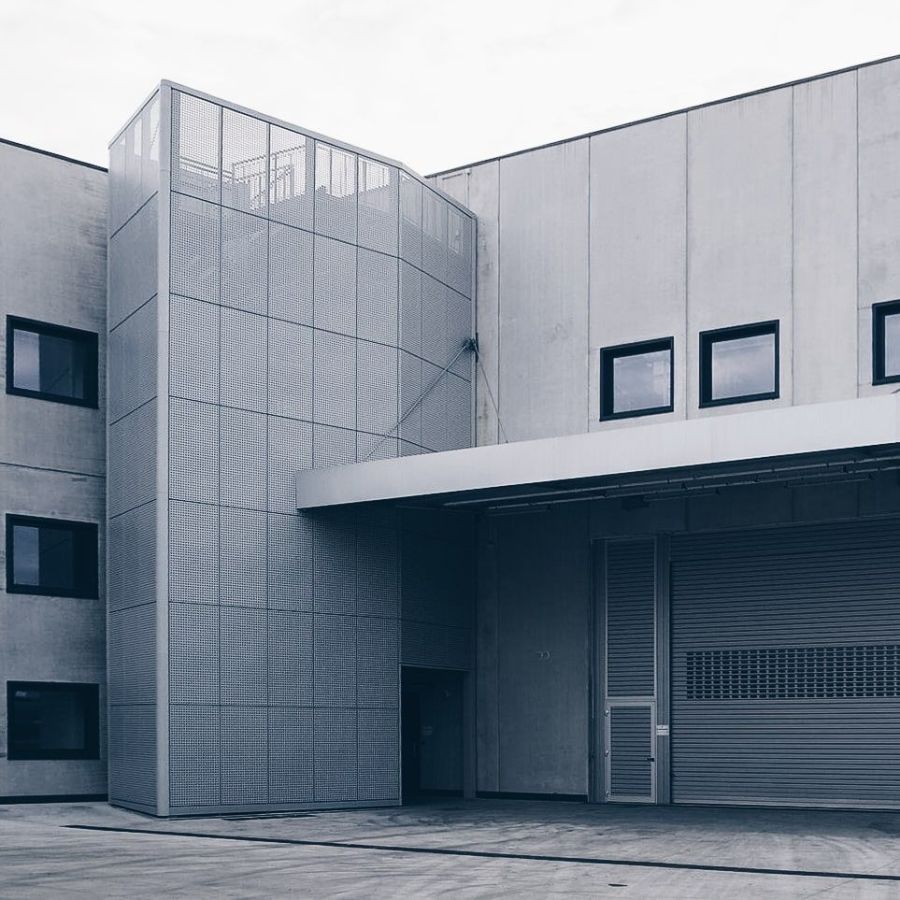 Le certificazioni delle scale in acciaio: perché sono fondamentali e cosa garantiscono davvero